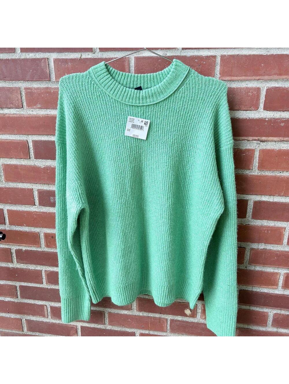 American Eagle Outfitters Women's Green Jumper